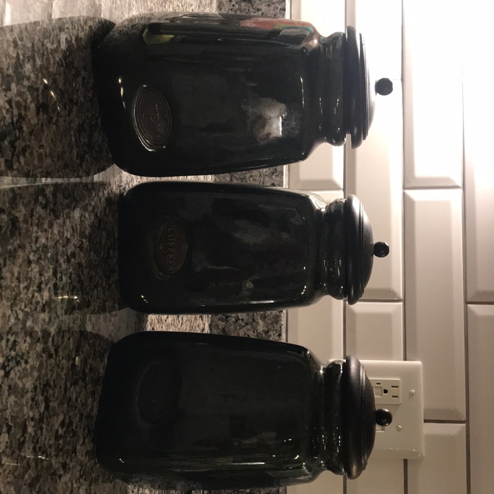 Set of canisters